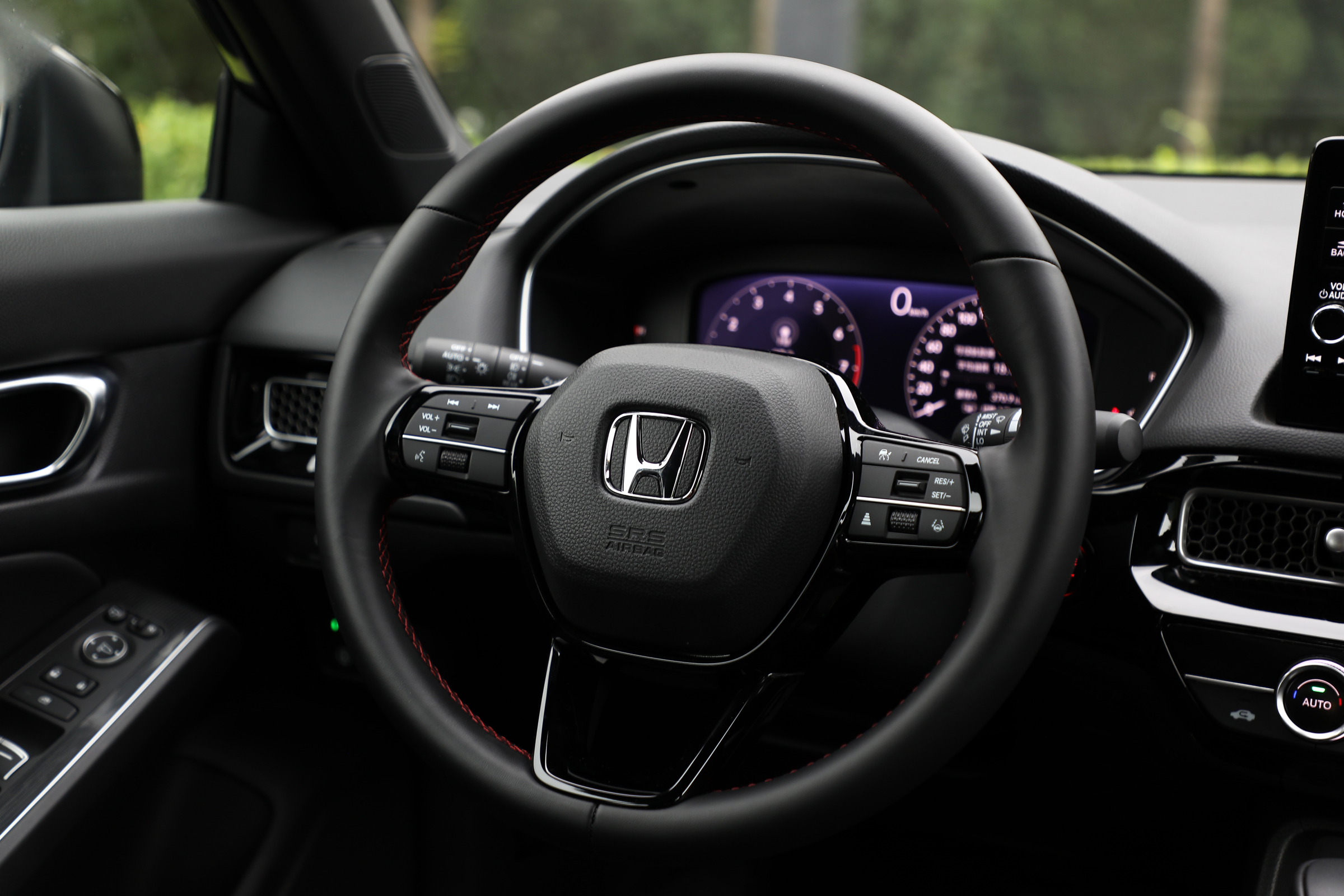 本田思域2021款hatchback220turbocvt,新车指导价11.98万哪款高配