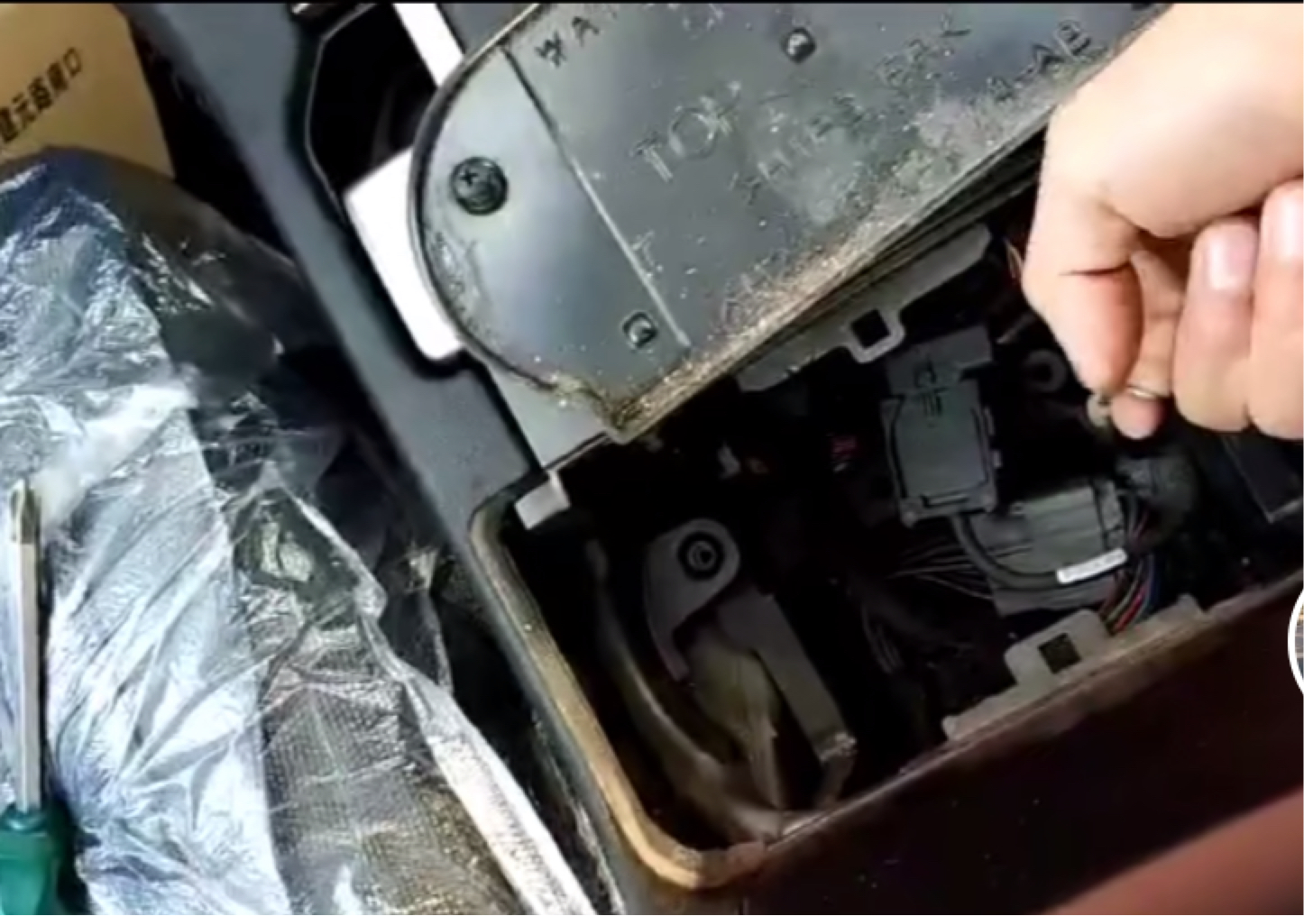 路虎揽胜行政版特殊功能,路虎揽胜有没有自动刹车功能