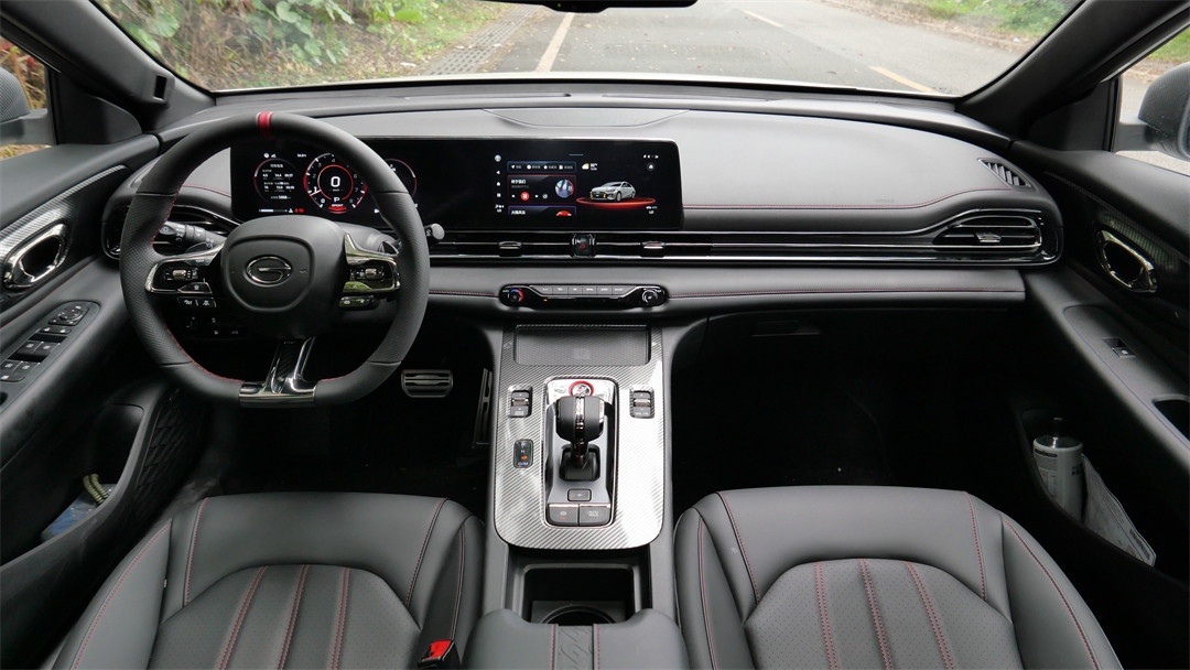 10万左右性价比高的车影豹,传祺影豹10万轿跑