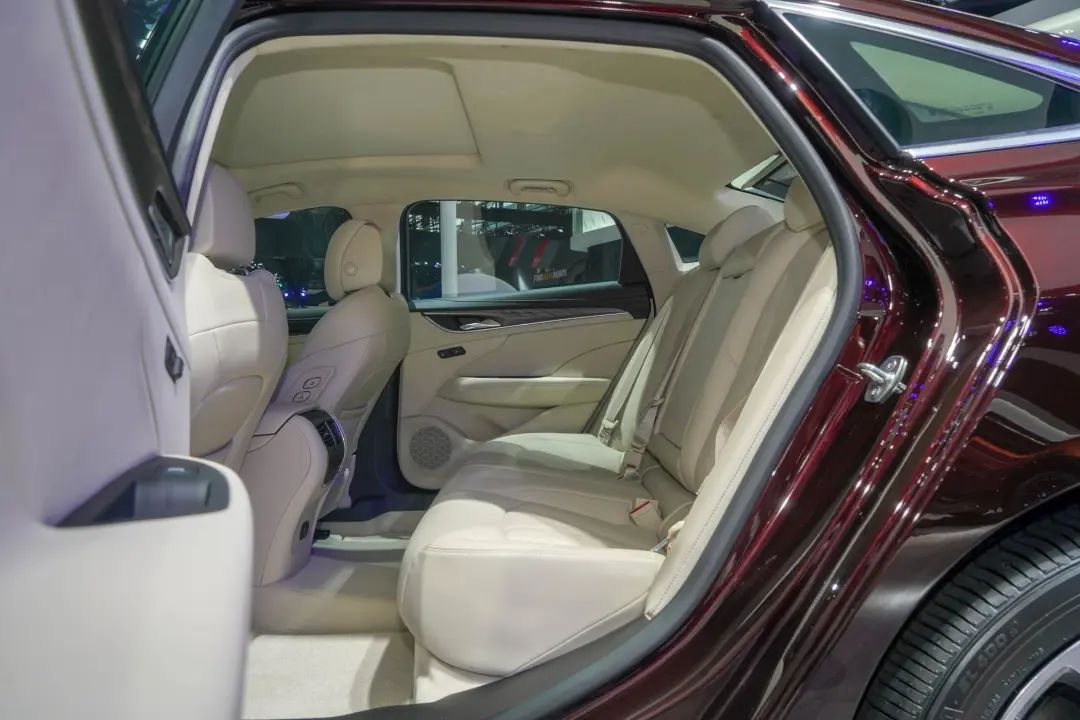 别克君越3.0旗舰版值得入手吗,老款别克君越二手车值得买吗