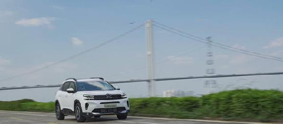 2023款天逸beyond哪些缺点,天逸共创版对比天逸beyond