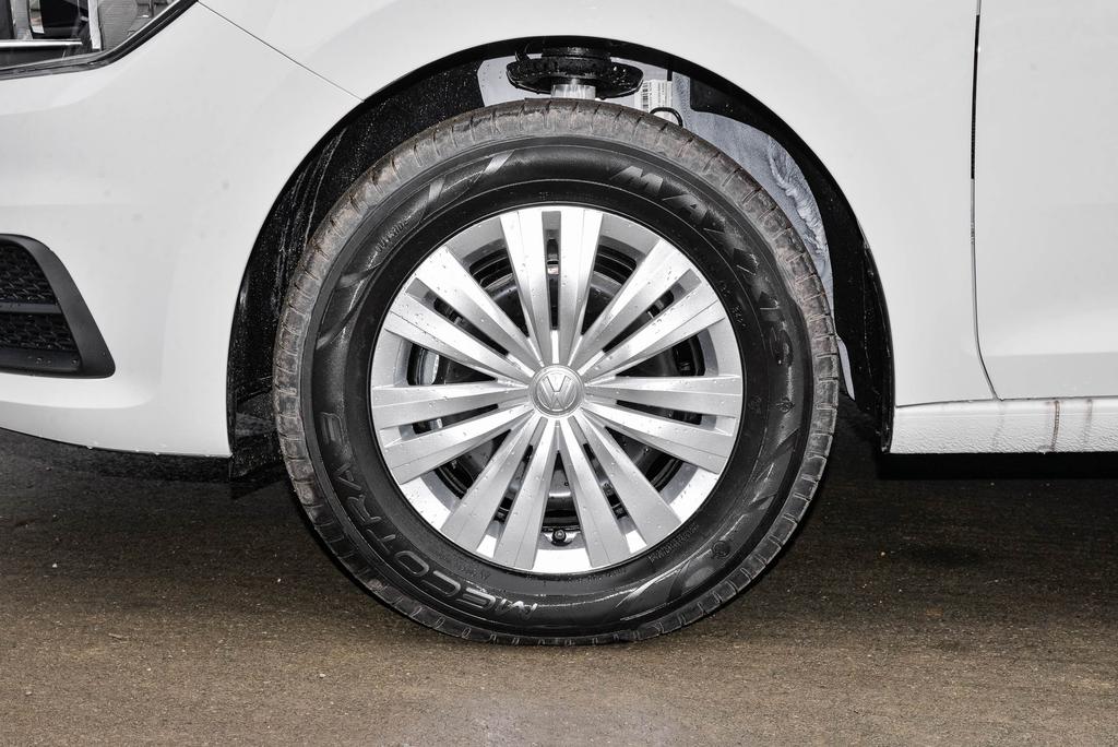 2022款经典大众桑塔纳,2022经典情怀版大众桑塔纳普桑