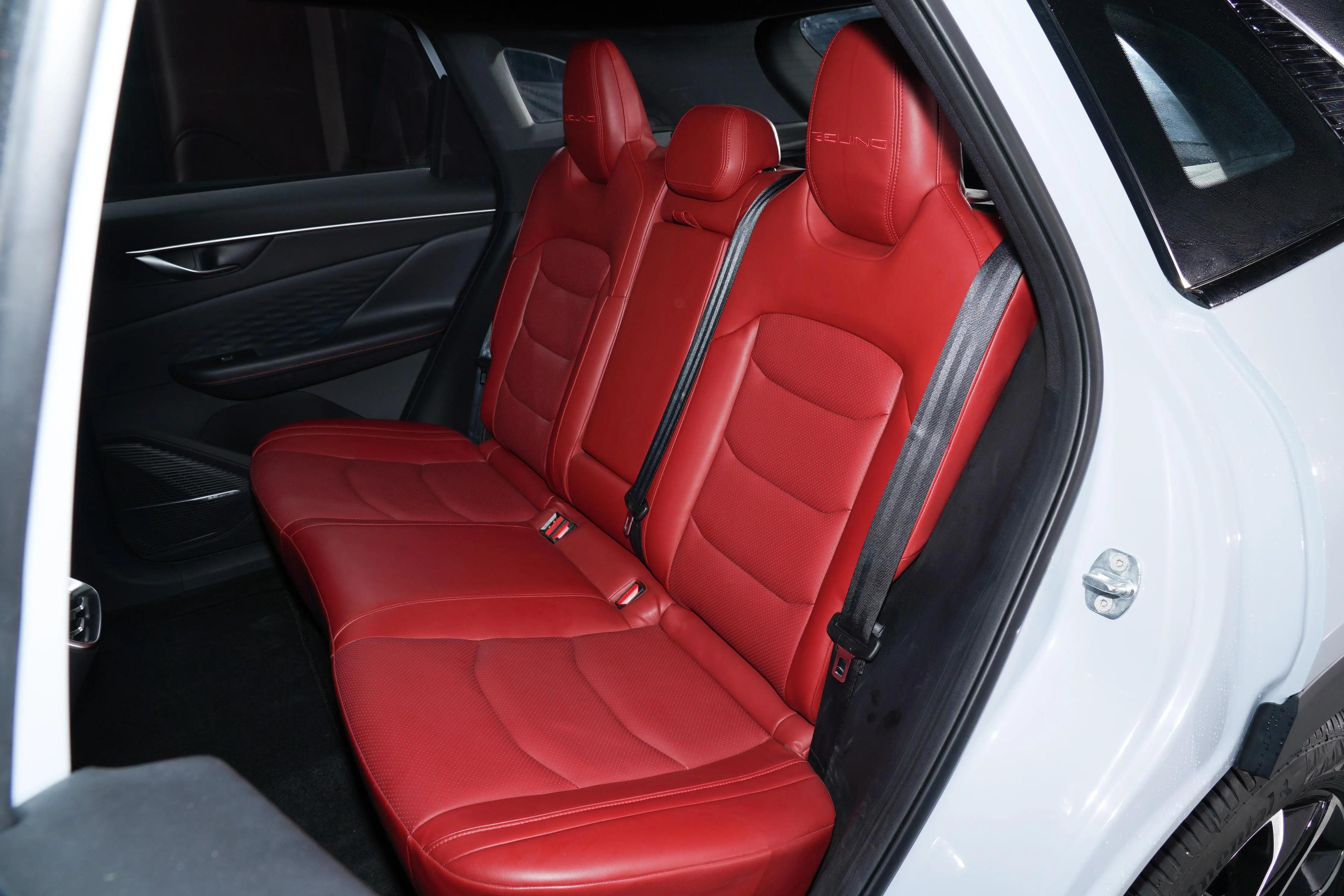 北京汽车魔方全方位解析,北京汽车新魔方哪款性价比高