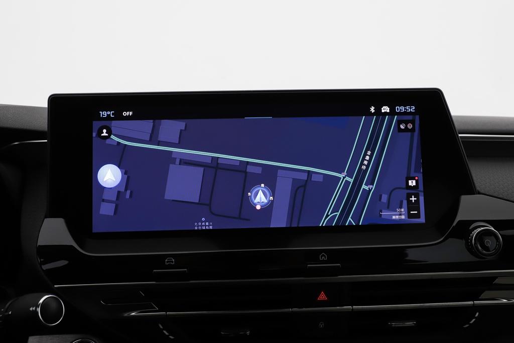 哪款轿车比凡尔赛c5x好,23款凡尔赛c5x各方面怎么样