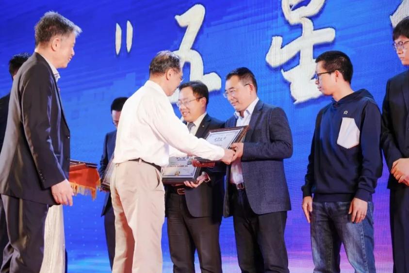 华为问界m7自动驾驶测评,华为问界m7智能驾驶评测