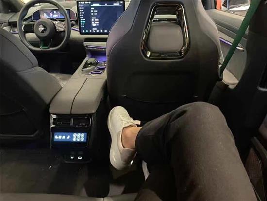 YOU版购车心路历程千挑万选情定极氪