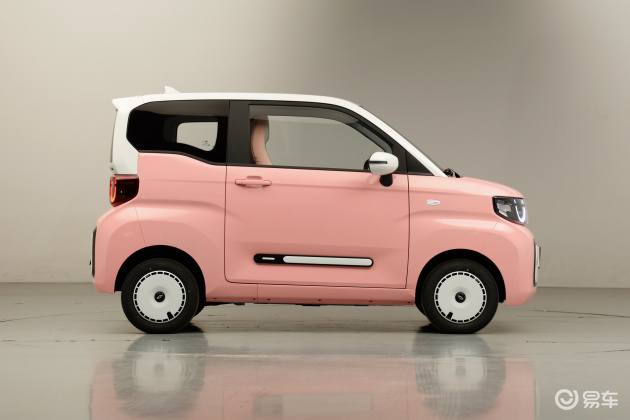 花了三百多买了雪糕吃,花了3块钱买了一个雪糕