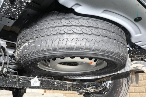 2023款全顺排量,新全顺2021款上市柴油6座中轴低顶