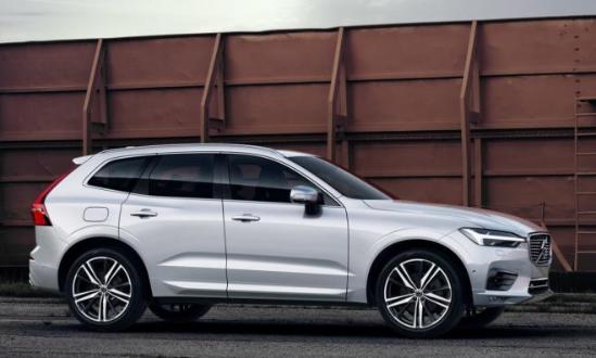 xc60沃尔沃银灰色,绿茵传奇配置