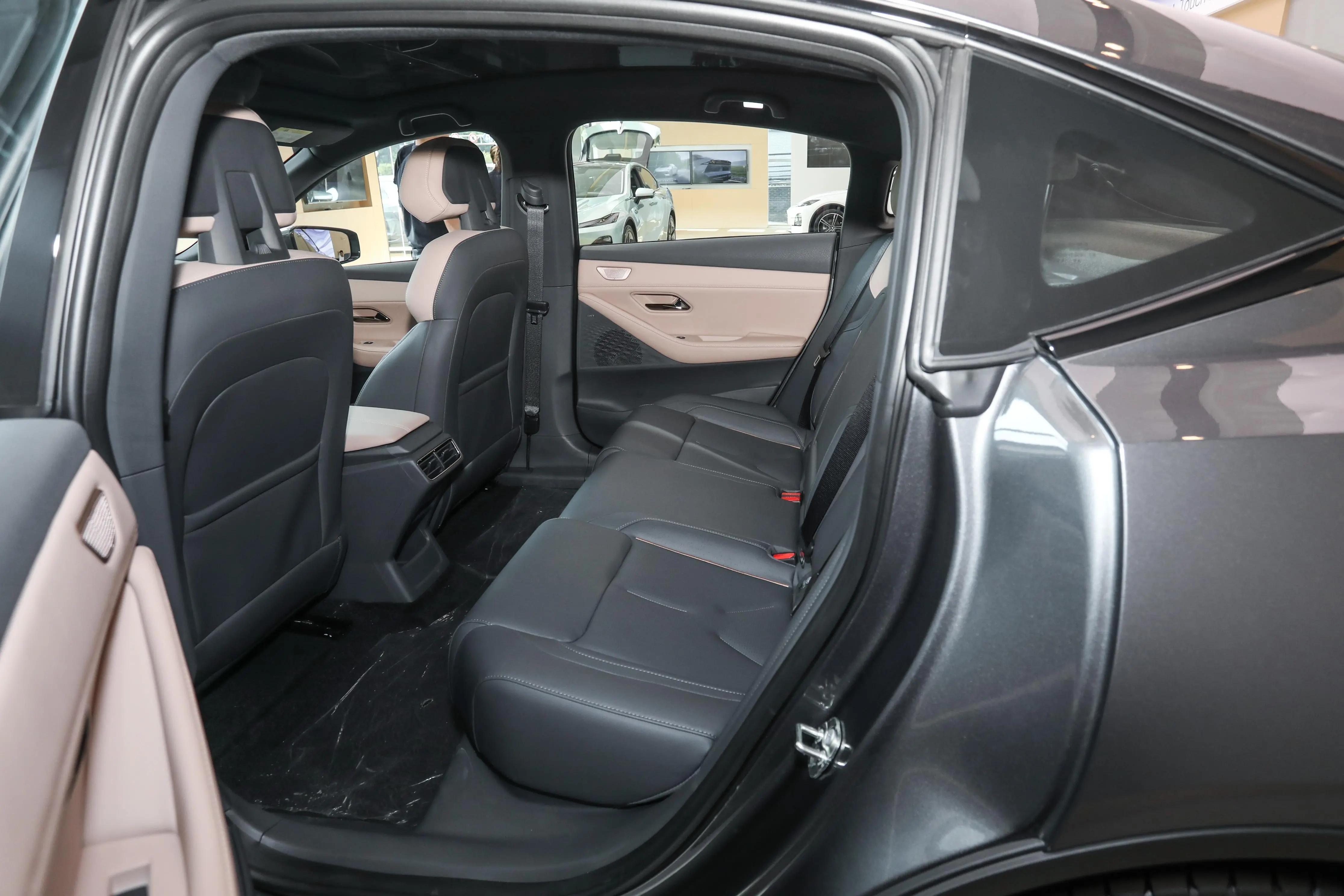 12万预算买什么车性价比最高b级车,20万预算买b级车这四款车型皆上榜