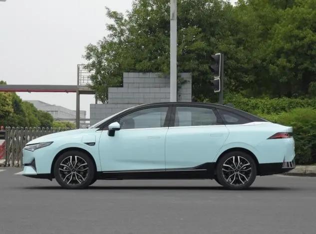 适合女士开的小型车新能源汽车,适合女生开的新能源微型车