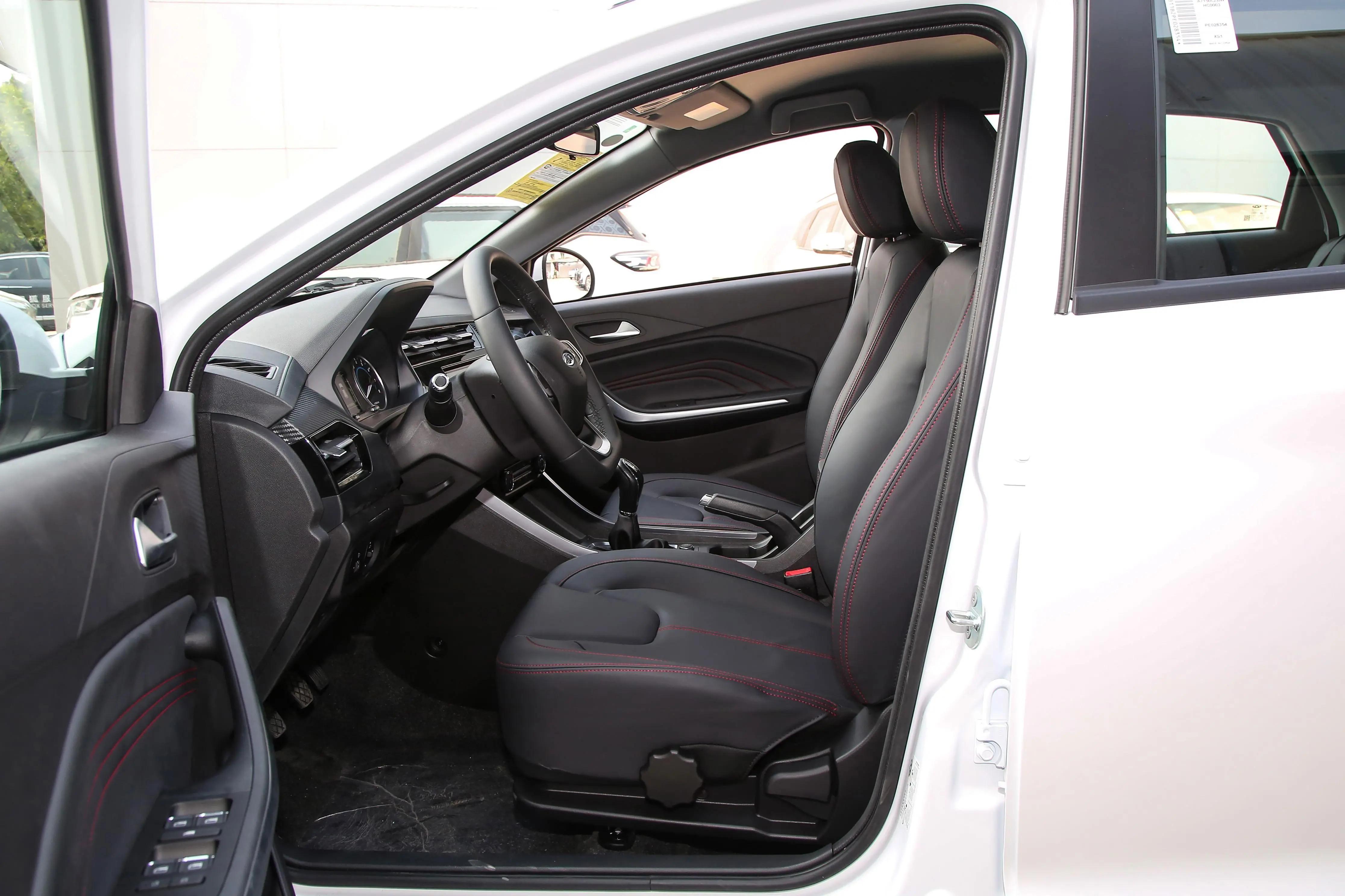 新款瑞虎3x是否值得购买,瑞虎3x2021款钻石版1.5lcvt3克拉版