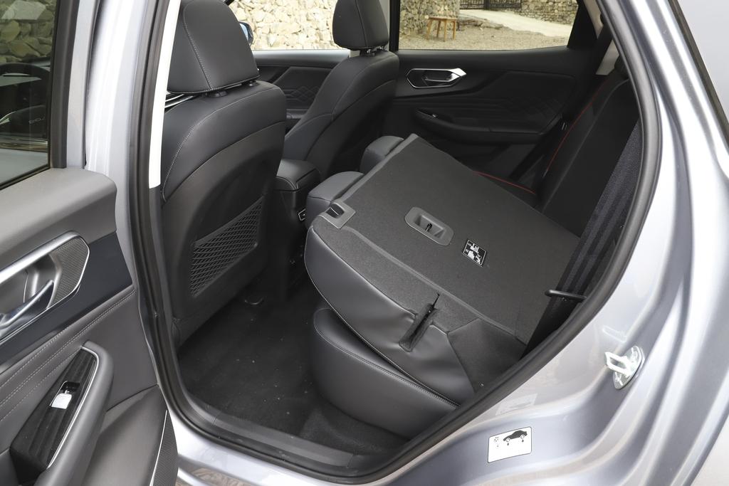 全能小型suv大全,2023款北京x7suv超享版