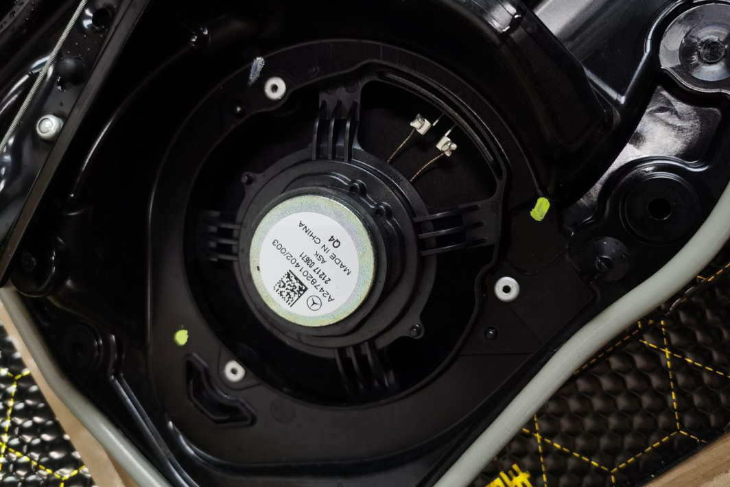 奔驰a级汽车音响调节最佳效果,奔驰a级改装amg声浪