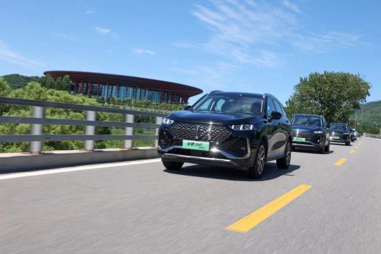 魏牌拿铁dht-phev实测智慧领航功能,魏牌拿铁dht-phev充电桩免费安装