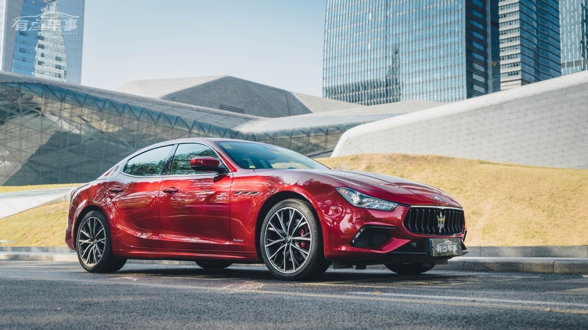 v6大排量自吸发动机,v6大排量跑车