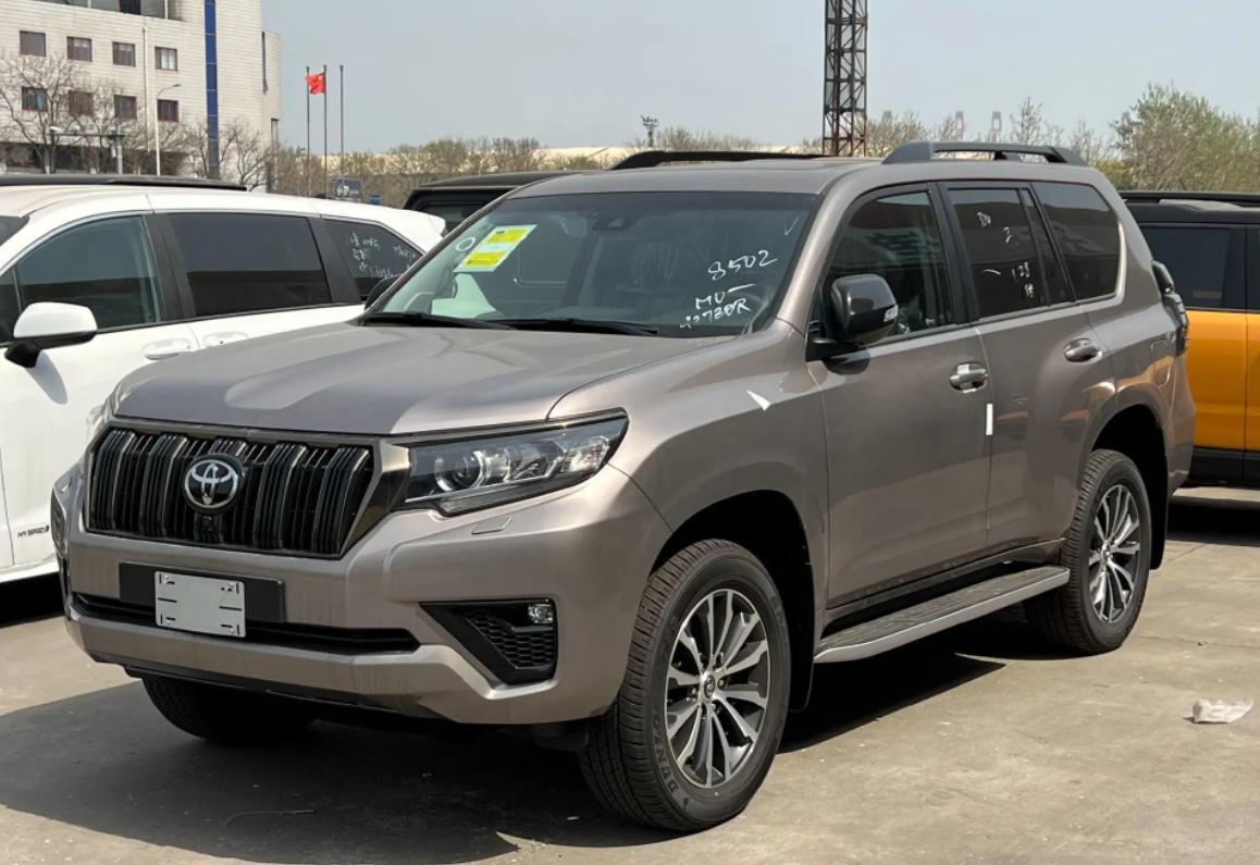 丰田普拉多18万落地,2020款丰田普拉多2800价格