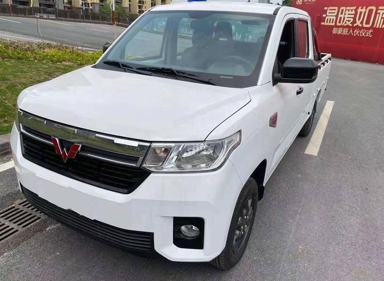 五菱征途七座商务车试驾,五菱征途野营版怎么买