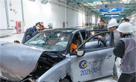 沉迷在了“凡尔赛”全球标杆工厂出品，品质必须全球化