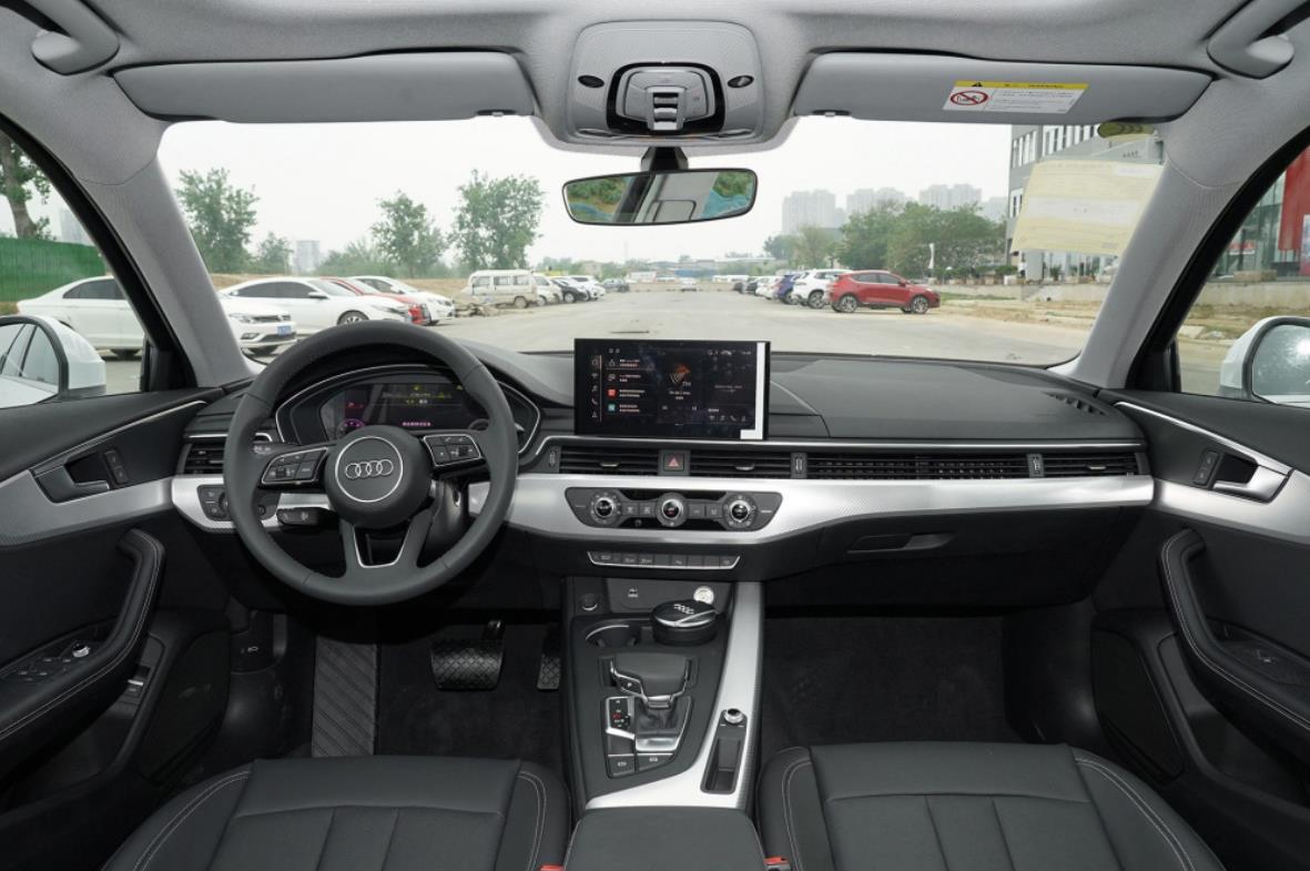 奥迪a4l40tfsi时尚动感试驾,奥迪a4l40tfsi深度评测
