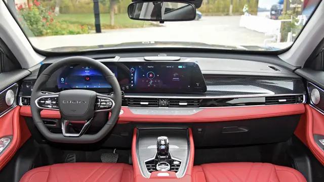 长安cs75plus1.5t和瑞虎7plus1.6t哪个好,全新一代瑞虎7plus预售10.69万起