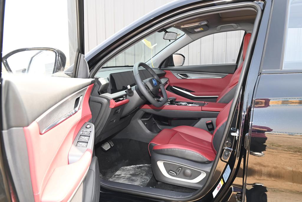 长安cs75plus1.5和2.0买哪个好,长安cs75plus降价优惠2万现车充足