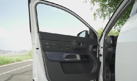 2023款天逸beyond哪些缺点,天逸共创版对比天逸beyond