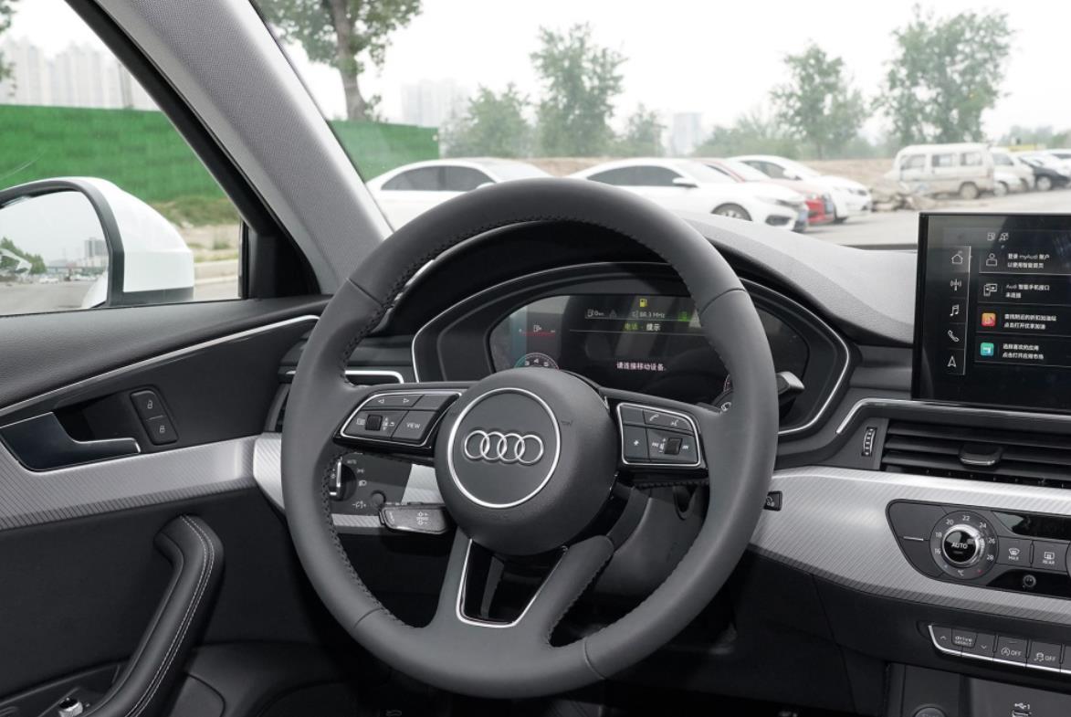 奥迪a4l40tfsi时尚动感试驾,奥迪a4l40tfsi深度评测