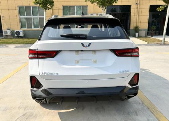 五菱星驰suv新款价格,五菱星驰手动小型suv落地