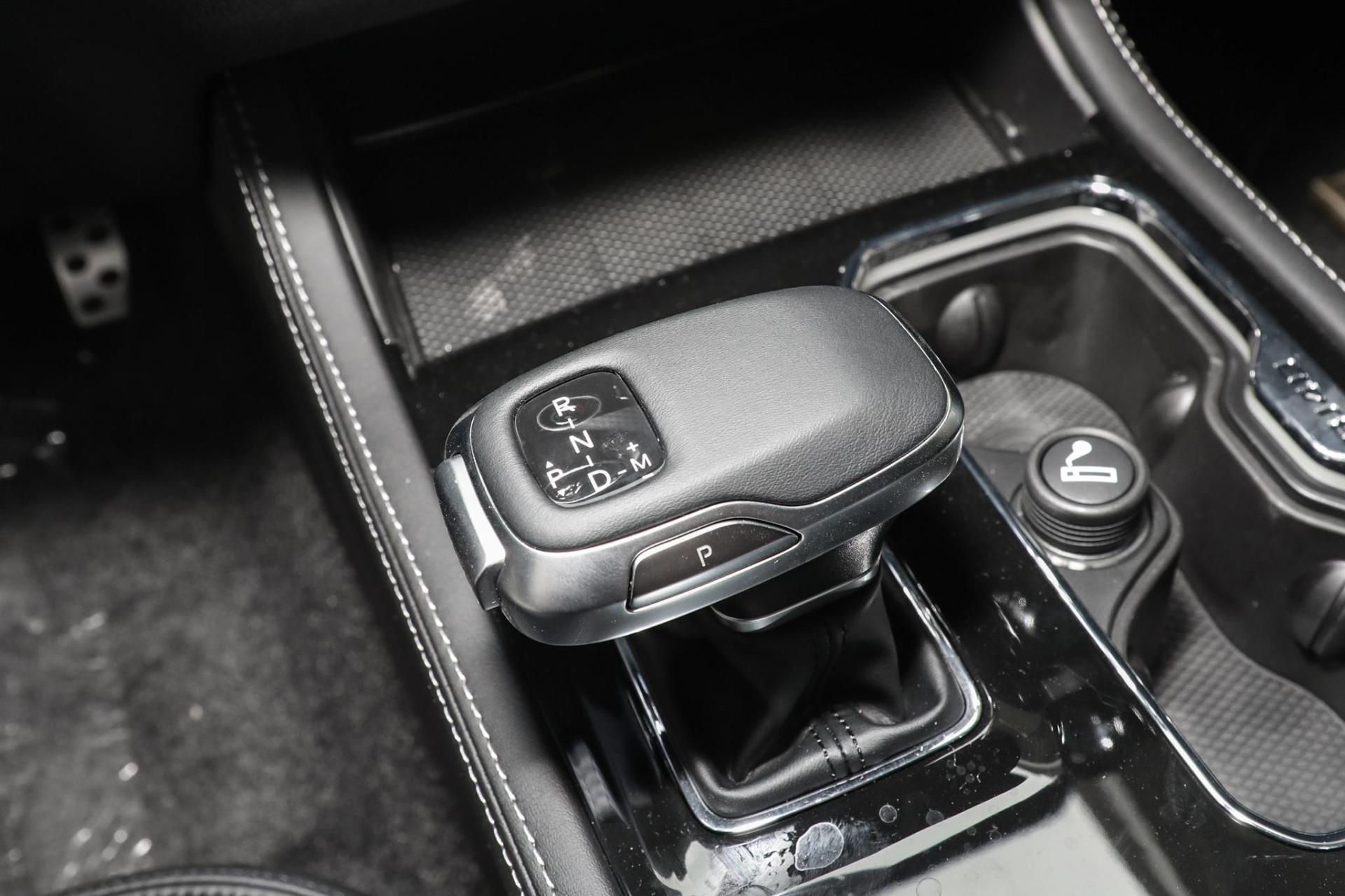 黑武士北京bj40越野实测,坦克300BJ40越野对比