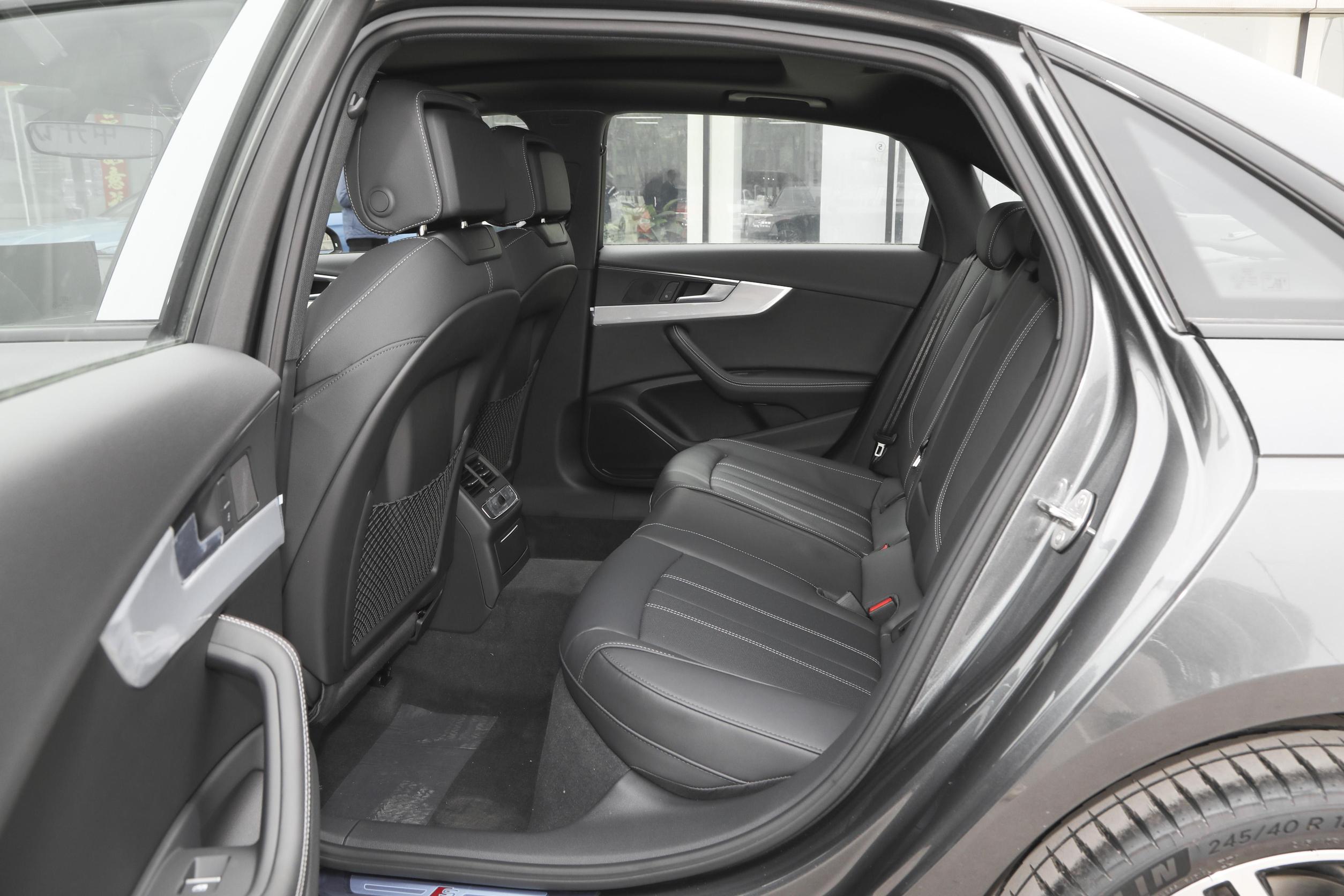 养一台奥迪A4L最低多少钱,养一台奥迪a4l需要多少钱