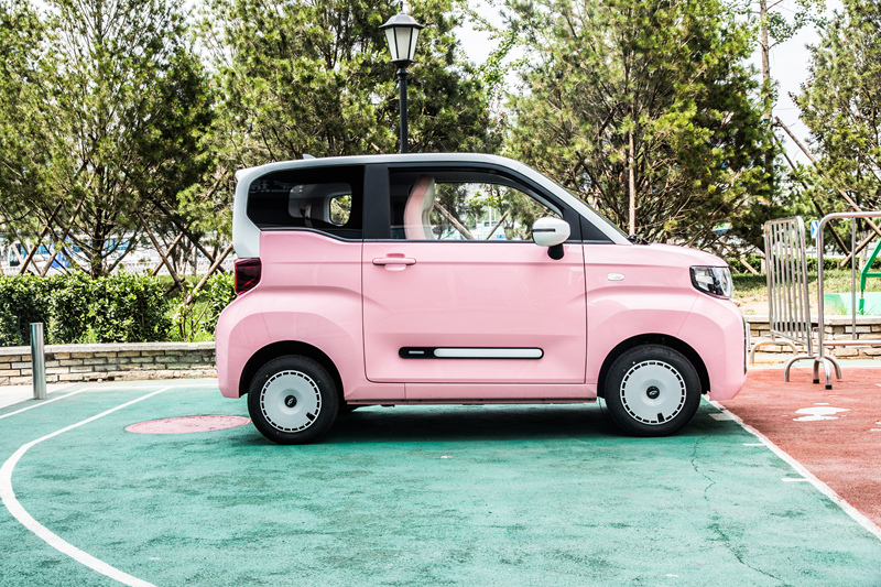 5万左右纯电代步小车，QQ冰淇淋·桃欢喜带来哪些惊喜呢？