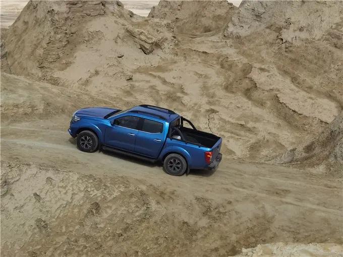 纳瓦拉2.3t柴油版和锐骐7,纳瓦拉2.3t柴油版试驾