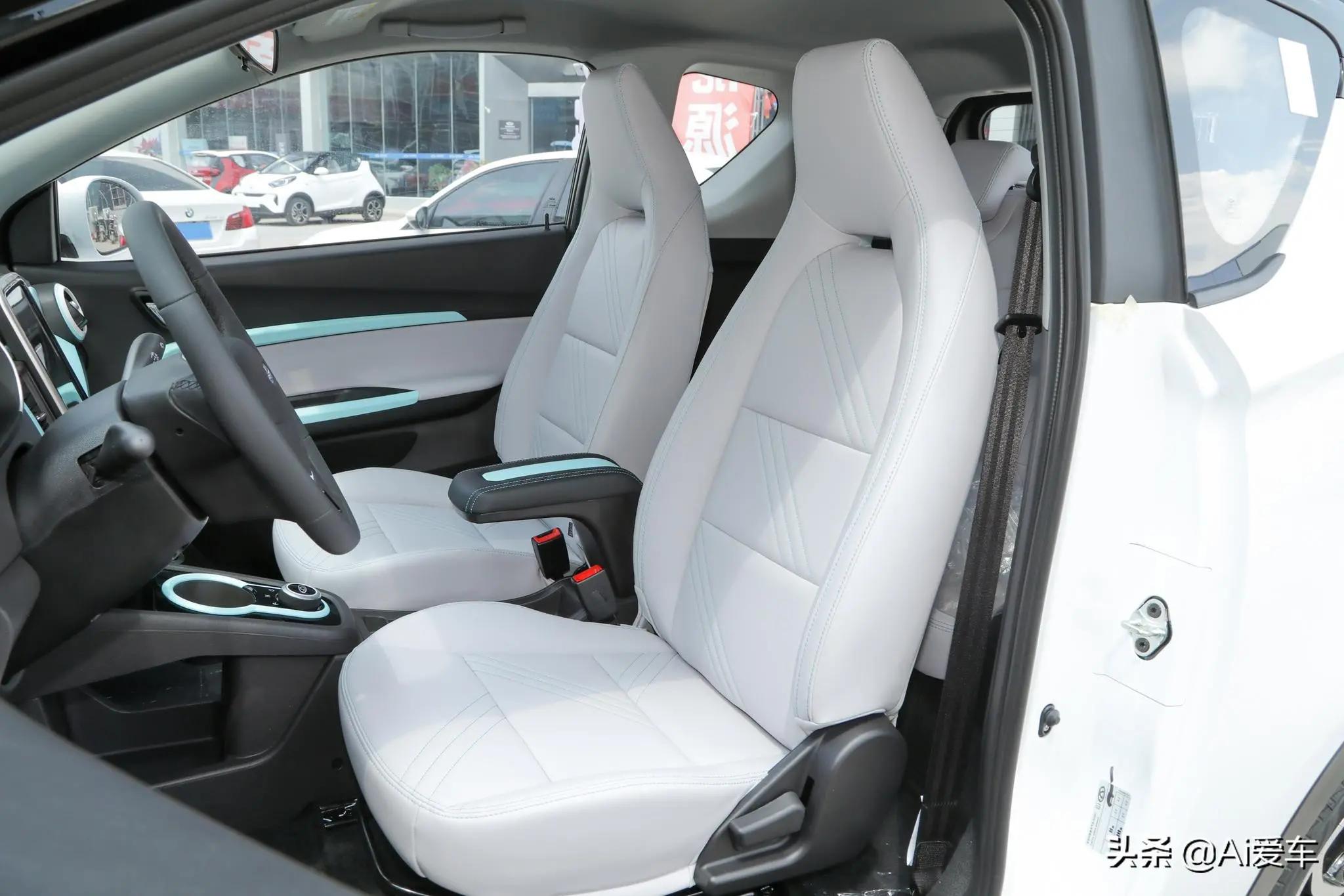 4座新能源汽车小蚂蚁,最新款新能源代步汽车小蚂蚁