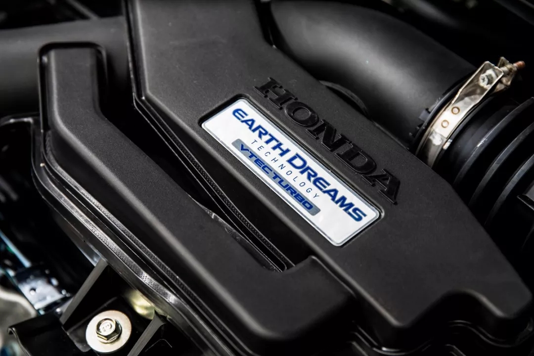 本田缤智1.5l极速测试,本田缤智220turbo豪华版车内介绍