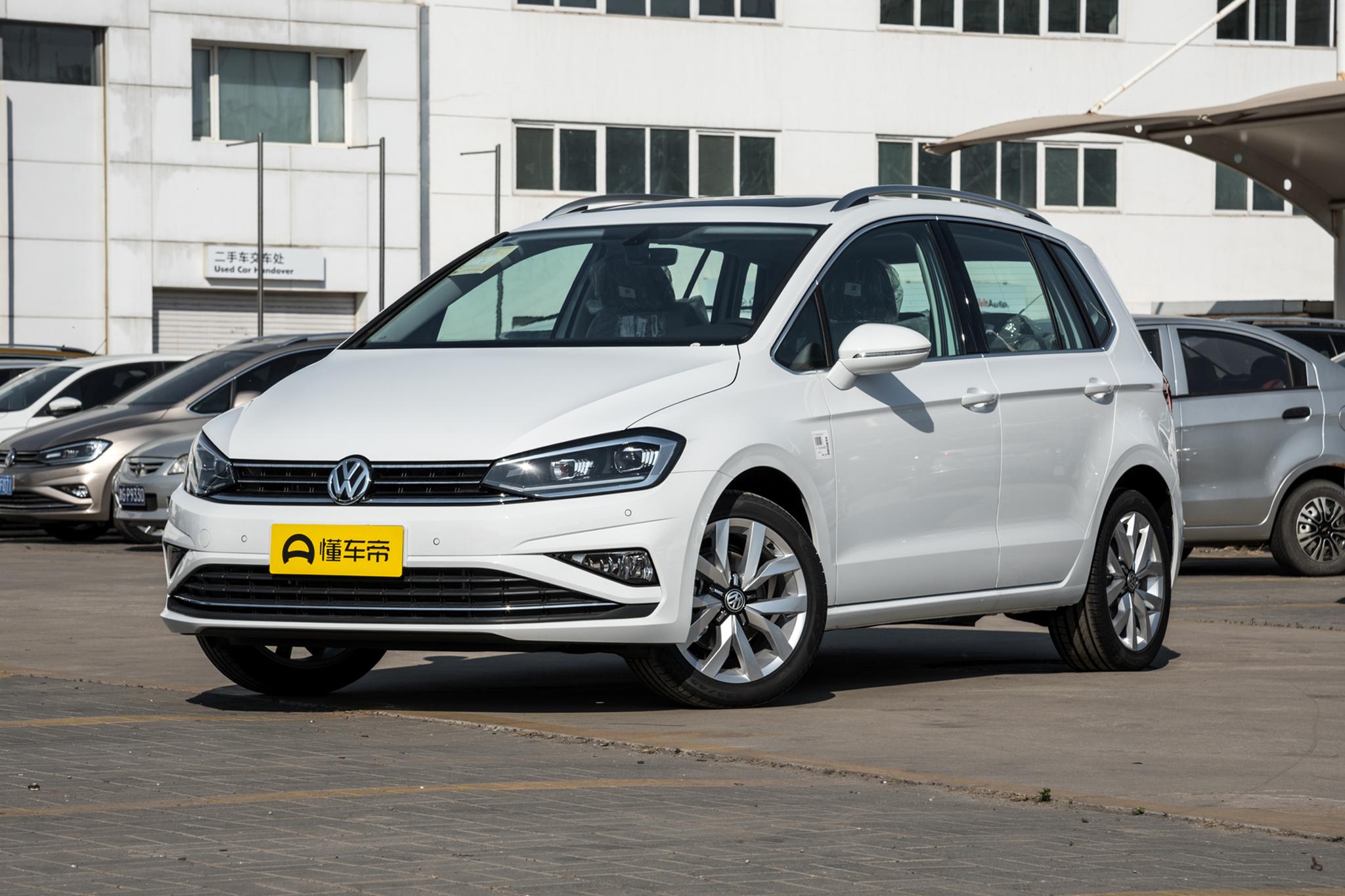 高尔夫嘉旅高尔夫哪个省油,大众高尔夫测评空间