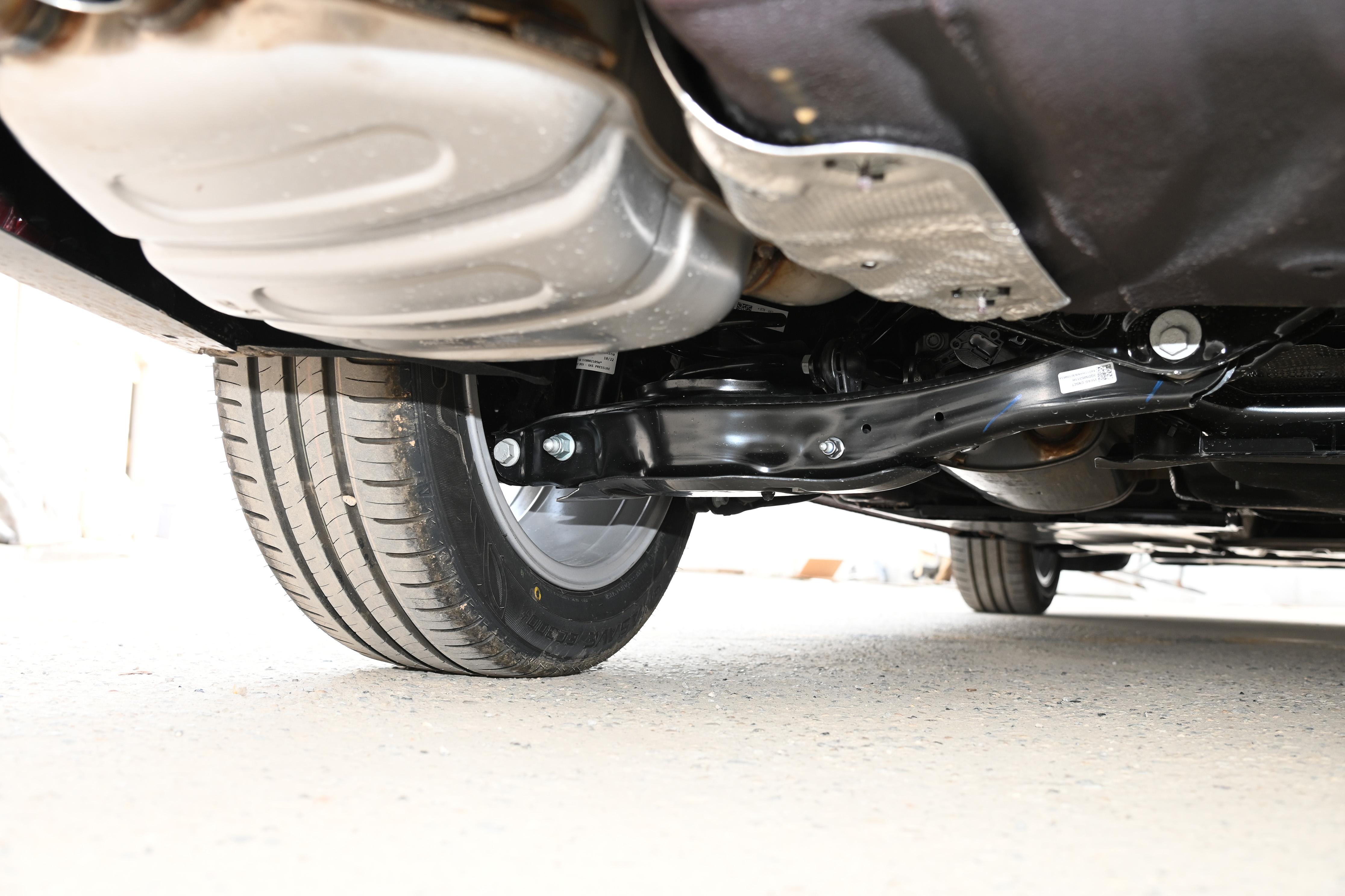 大众凌渡车外形设计,凌渡创意形象设计