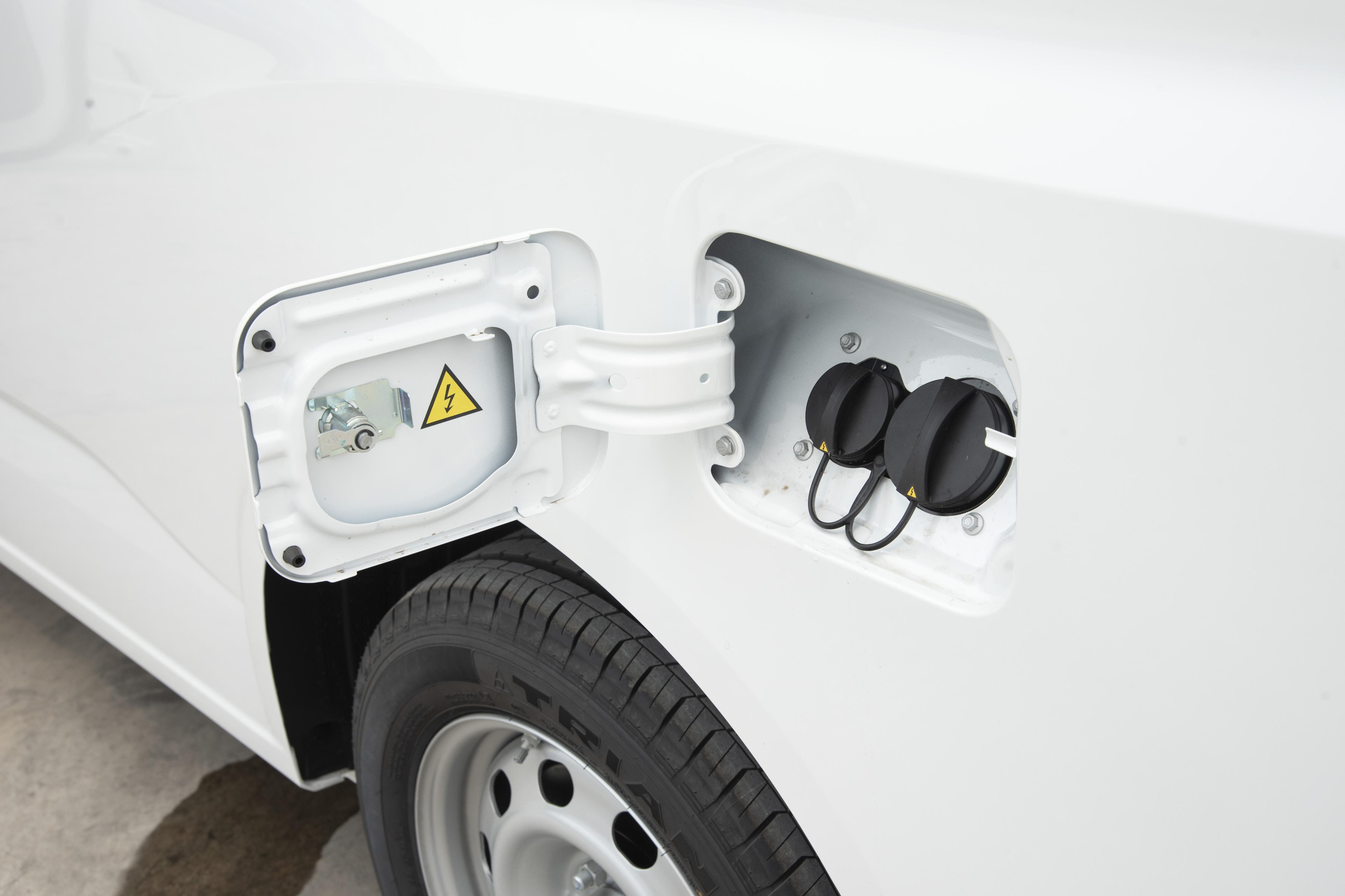 首付4万月供1800能买多少钱二手车,首付4万月供2000供3年有什么车