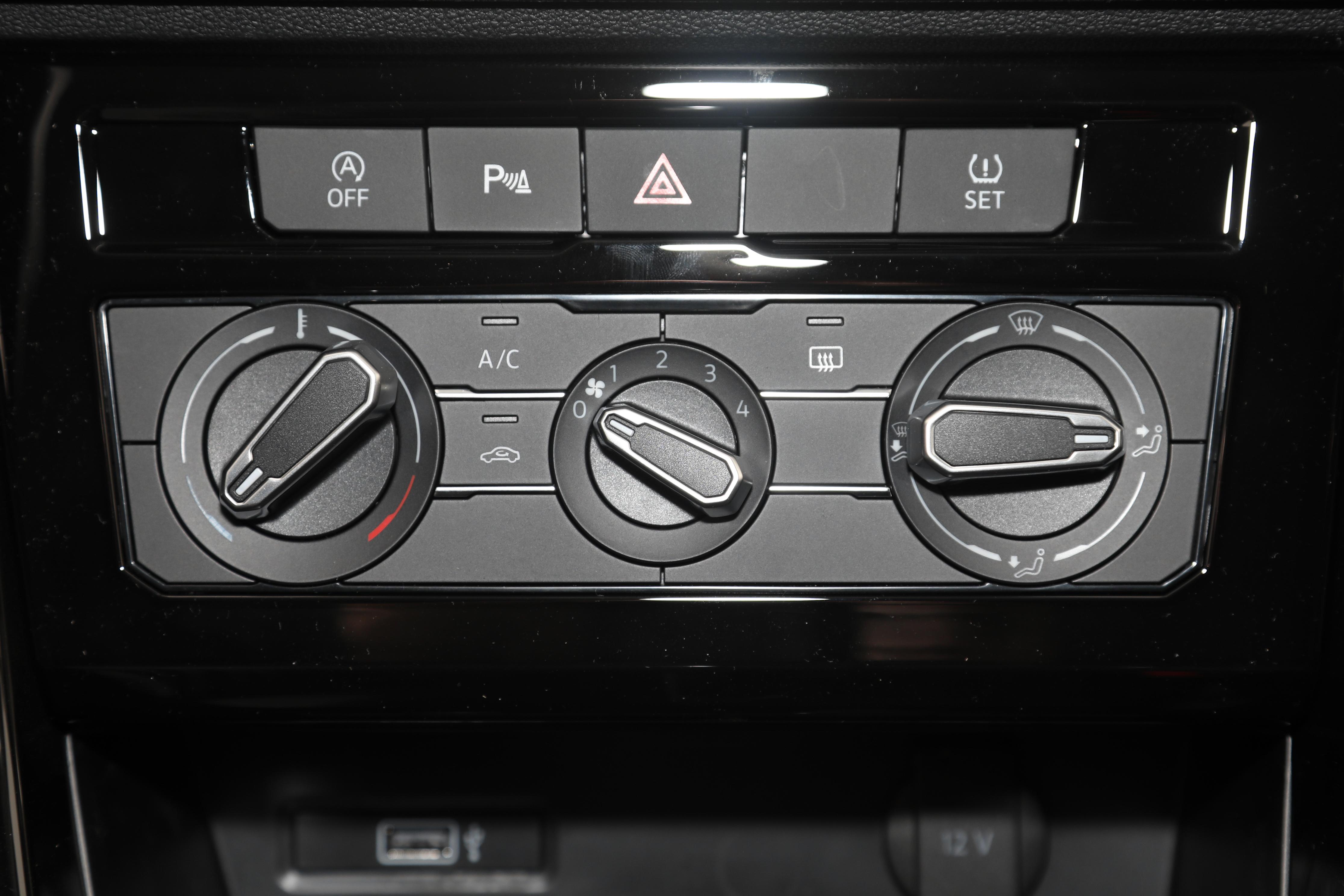 想买个捷达vs5分期首付多少,捷达VS5全款落地多少钱最低配