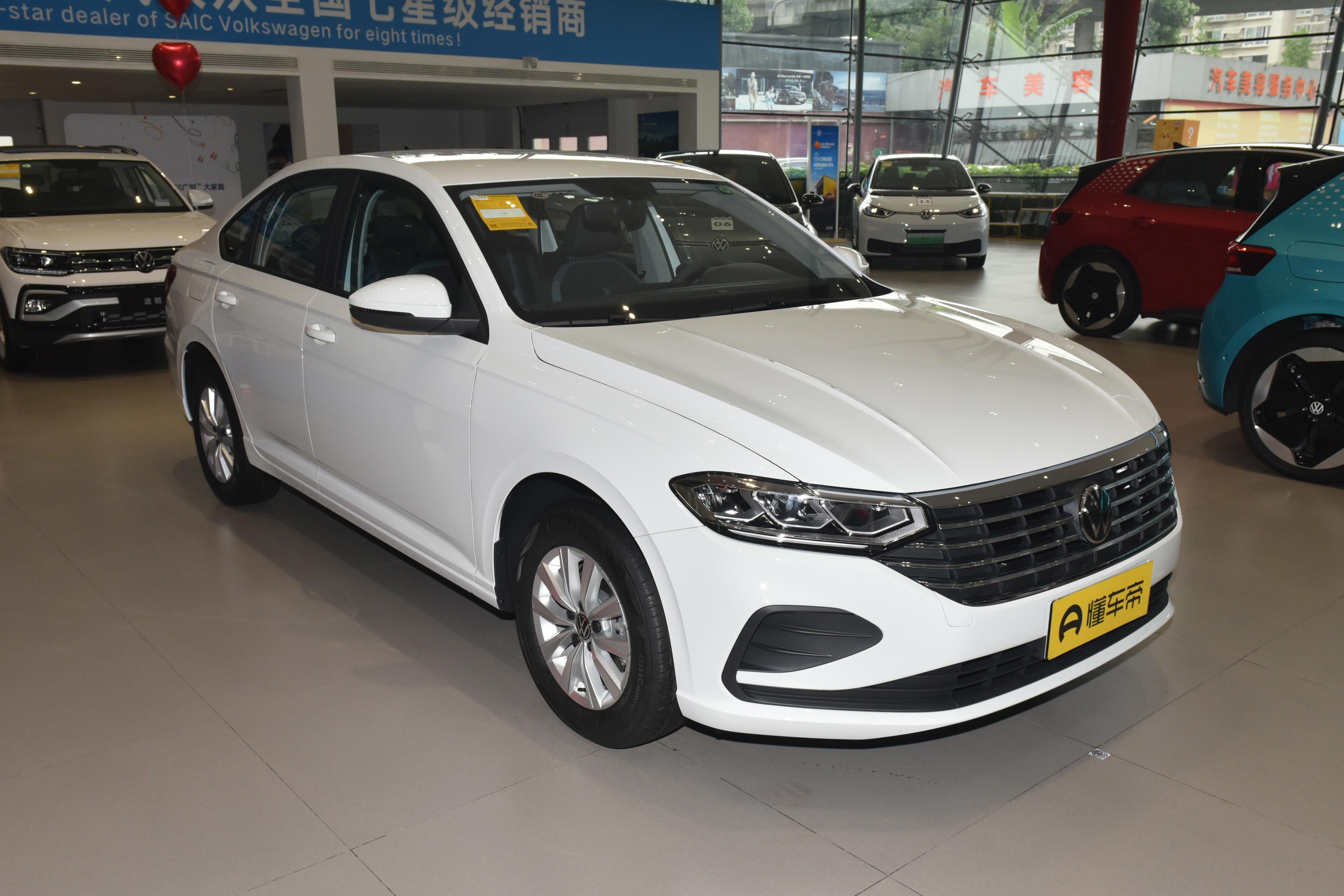 家轿最实用的口碑最好的10万级车,四款10-15万运动紧凑型家轿推荐