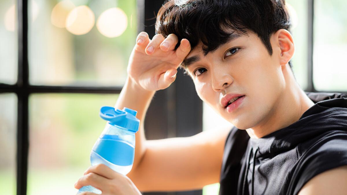 小说主人公林大壮回村,小伙子回到村里的小说