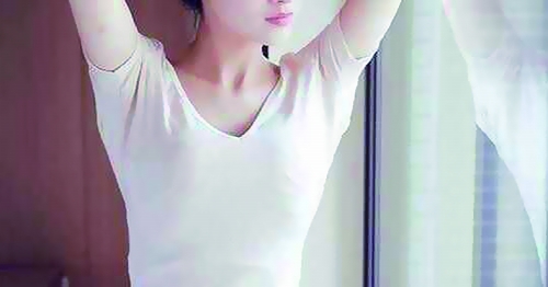 正确的躺喂哺乳方式和技巧,哺乳期喂孩子的方法