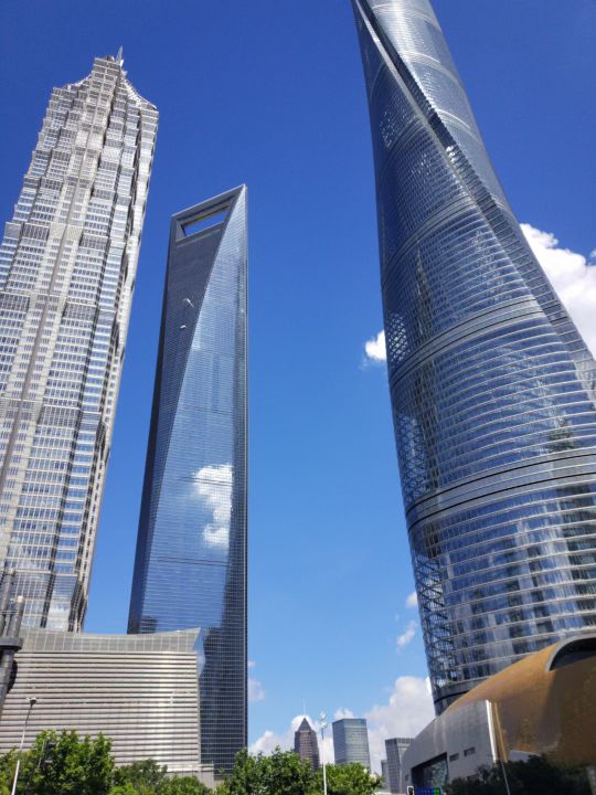 这个小孩有点可爱,这个孩子很可爱英语