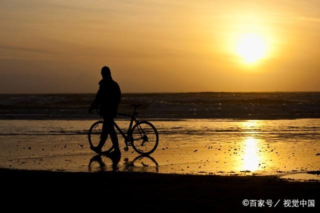 越长大越害怕,害怕以后的爱情变得廉价