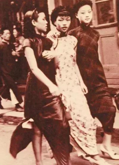 令人惊艳的旗袍服装,旗袍是中国女性的传统服装