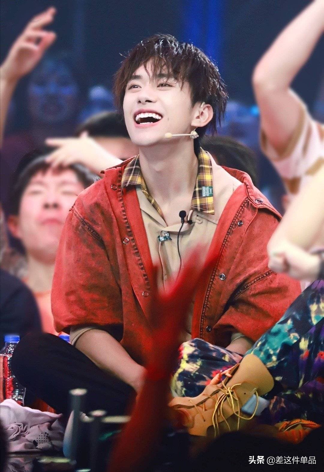 肖战吴磊衣品,肖战易烊千玺衣品