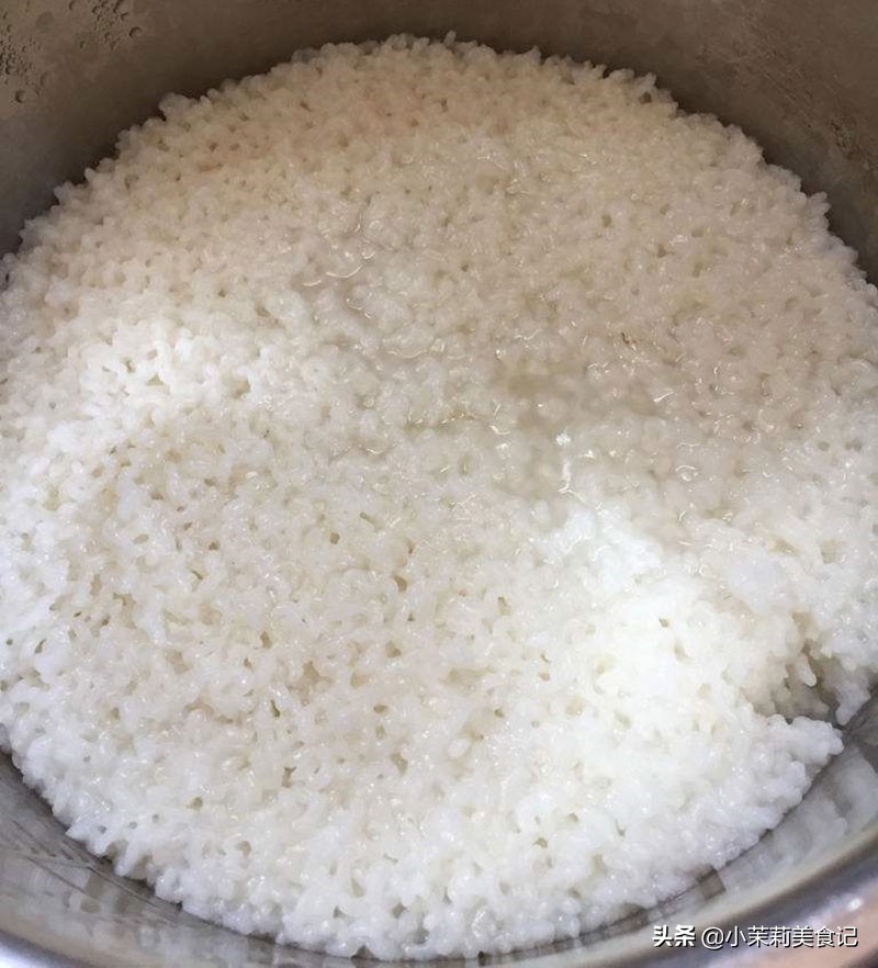 蒸米饭生米多了怎么处理,蒸米饭如何不夹生