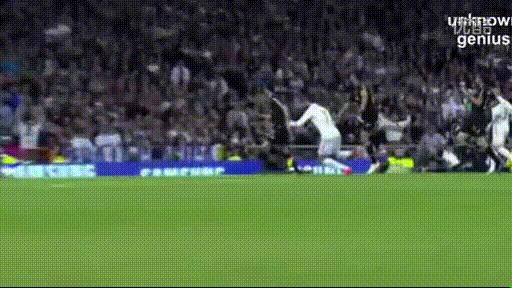 球王假装老人踢足球,内马尔假摔和c罗假摔哪个多