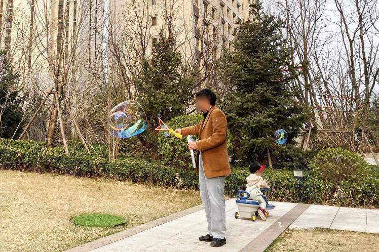 走在春天里简谱,歌曲走在春天里