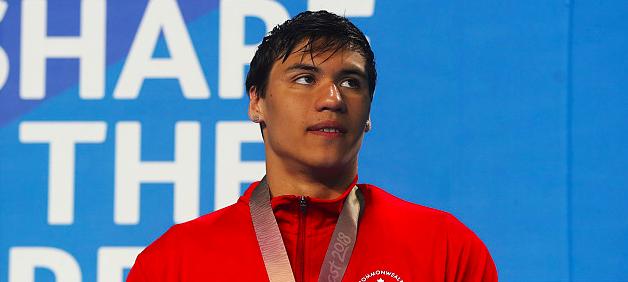 加拿大游泳选拔赛200蛙生意外，1尘封10年纪录被破